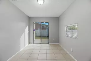8666 SW 14th St, Pembroke Pines, FL 33025 - Photo 23