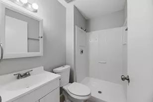 8666 SW 14th St, Pembroke Pines, FL 33025 - Photo 21