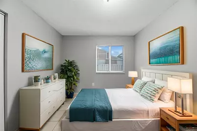 8666 SW 14th Street, Pembroke Pines, FL 33025 - Photo 5