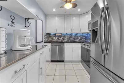 290 Farnham M, Deerfield Beach, FL 33442 - Photo 7