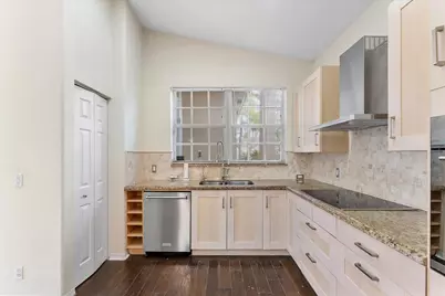 5728 NW 122nd Way, Coral Springs, FL 33076 - Photo 11