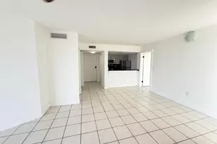 7035 NW 186th St, Hialeah, FL 33015 - Photo 5