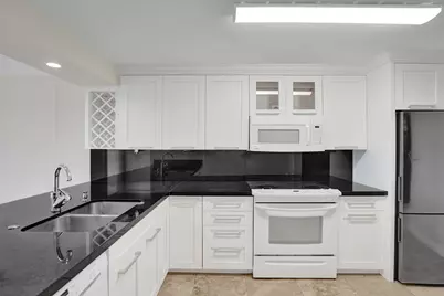 4 Royal Palm Way #503, Boca Raton, FL 33432 - Photo 7