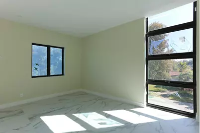 2421 NE 201st Street, Miami, FL 33180 - Photo 17