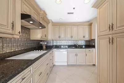 17031 Boca Club Boulevard #085A, Boca Raton, FL 33487 - Photo 7