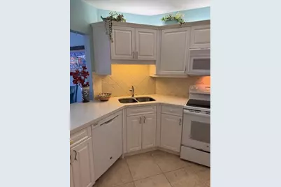 111 N Pompano Beach Boulevard #PH5, Pompano Beach, FL 33062 - Photo 11