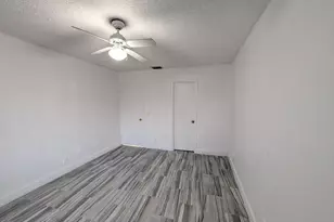 2142 NW 57th Ave, Sunrise, FL 33313 - Photo 23