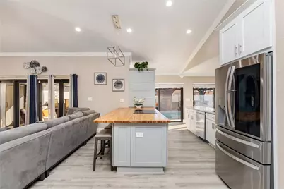 6484 NW 55th Manor, Pompano Beach, FL 33067 - Photo 13