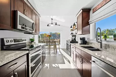 11108 Clover Leaf Circle, Boca Raton, FL 33428 - Photo 9