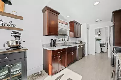 11108 Clover Leaf Circle, Boca Raton, FL 33428 - Photo 11