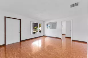 4924 NW 52nd Ct, Tamarac, FL 33319 - Photo 5