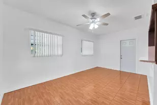 4924 NW 52nd Ct, Tamarac, FL 33319 - Photo 11