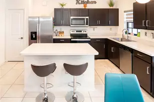 1176 SW 7th Ct, Homestead, FL 33034 - Photo 7