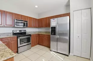 457 SE 37th Pl, Homestead, FL 33033 - Photo 7