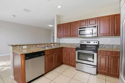 457 SE 37th Place #457, Homestead, FL 33033 - Photo 9