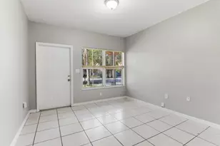 885 SW 6th Ct, Homestead, FL 33034 - Photo 9