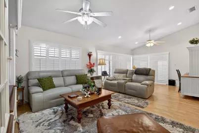 7157 Wisteria Way #7157, Tamarac, FL 33321 - Photo 21