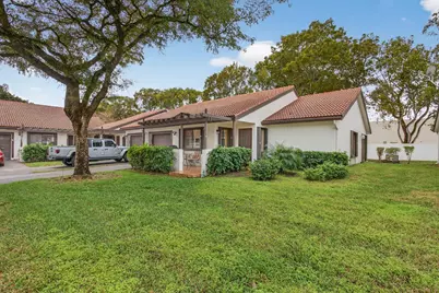 7157 Wisteria Way #7157, Tamarac, FL 33321 - Photo 1