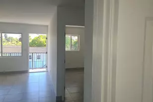 2719 Lincoln St, Hollywood, FL 33020 - Photo 9