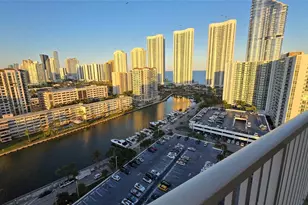 300 Bayview Dr, Sunny Isles Beach, FL 33160 - Photo 15