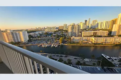 300 Bayview Drive #1911, Sunny Isles Beach, FL 33160 - Photo 15