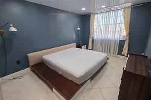 300 Bayview Dr, Sunny Isles Beach, FL 33160 - Photo 27