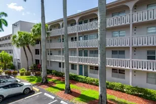 2004 Granada Dr, Pompano Beach, FL 33066 - Photo 9