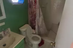 6031 NE 7th Ave, Oakland Park, FL 33334 - Photo 3