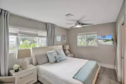 604 NE 25th Avenue, Pompano Beach, FL 33063 - Photo 13