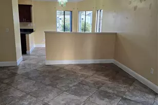 809 E Palm Run Dr, North Lauderdale, FL 33068 - Photo 5