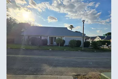 809 E Palm Run Drive, North Lauderdale, FL 33068 - Photo 7