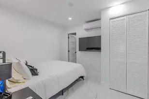 2633 NW Taft St, Hollywood, FL 33020 - Photo 13