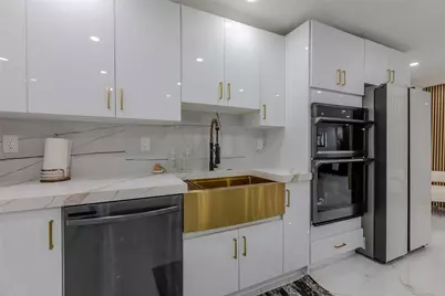 2633 NW Taft Street, Hollywood, FL 33020 - Photo 7