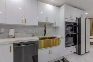 2633 NW Taft St, Hollywood, FL 33020 - Photo 7