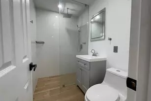 975 NE 40th St, Fort Lauderdale, FL 33334 - Photo 9