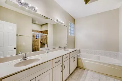 10566 Galleria Street, Wellington, FL 33414 - Photo 23