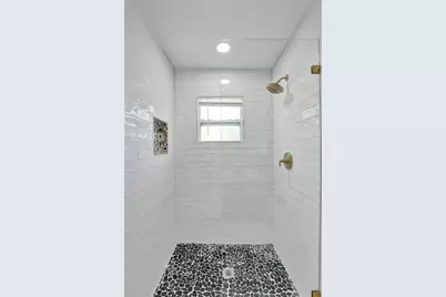 8021 NW 1st Place #1, Miami, FL 33150 - Photo 25