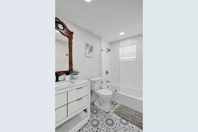 8021 NW 1st Place #1, Miami, FL 33150 - Photo 11