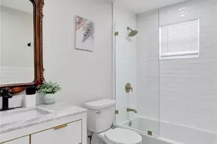 8021 NW 1st Pl, Miami, FL 33150 - Photo 11