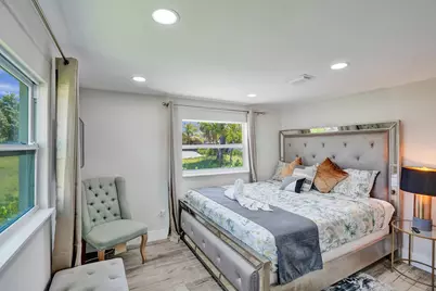 8021 NW 1st Place #1, Miami, FL 33150 - Photo 15