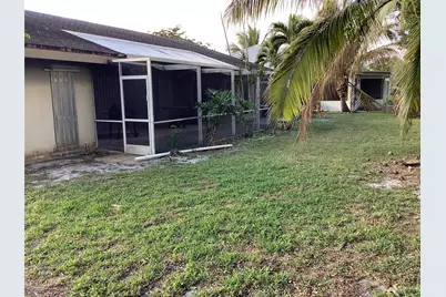 4602 Norfolk Island Pine Drive, Tamarac, FL 33319 - Photo 29