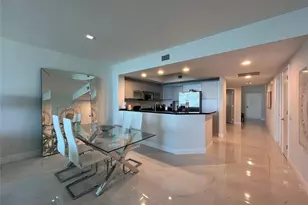 2650 Lake Shore Dr, Riviera Beach, FL 33404 - Photo 17