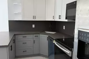 1054-1058 SW 2nd St, Hallandale Beach, FL 33009 - Photo 5