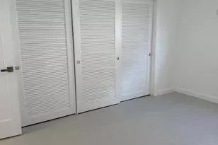 1054-1058 SW 2nd St, Hallandale Beach, FL 33009 - Photo 13