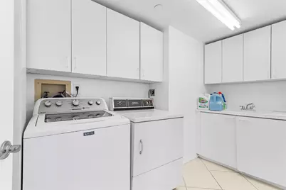 20185 E Country Club Drive #901, Miami, FL 33180 - Photo 33