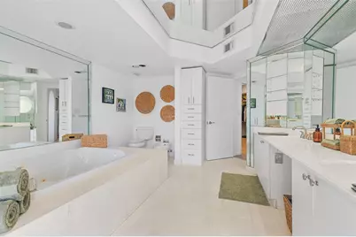 20185 E Country Club Drive #901, Miami, FL 33180 - Photo 25