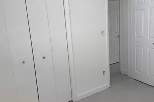 1054-1058 SW 2nd St, Hallandale Beach, FL 33009 - Photo 11