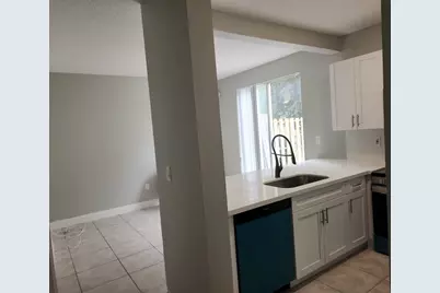 2292 NW 162nd Way, Pembroke Pines, FL 33028 - Photo 3