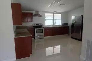 19800 SW 180th Ave, Miami, FL 33187 - Photo 3