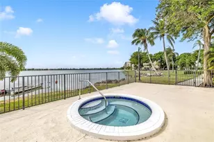 118 Lake Emerald Dr, Oakland Park, FL 33309 - Photo 11